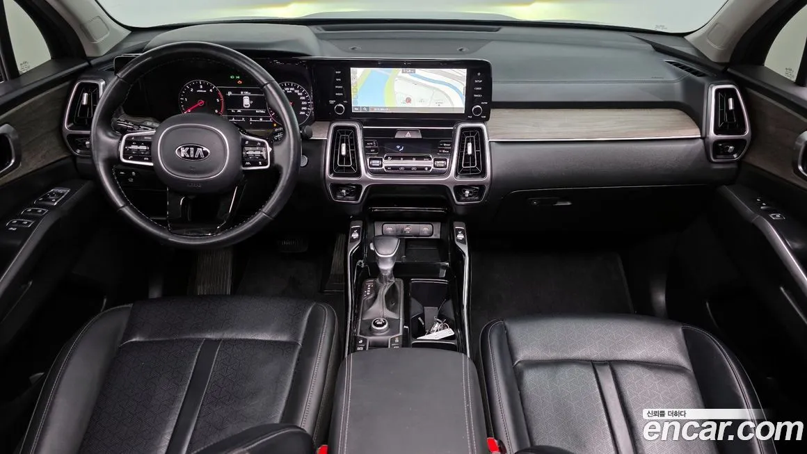 Kia Sorento — фото 6