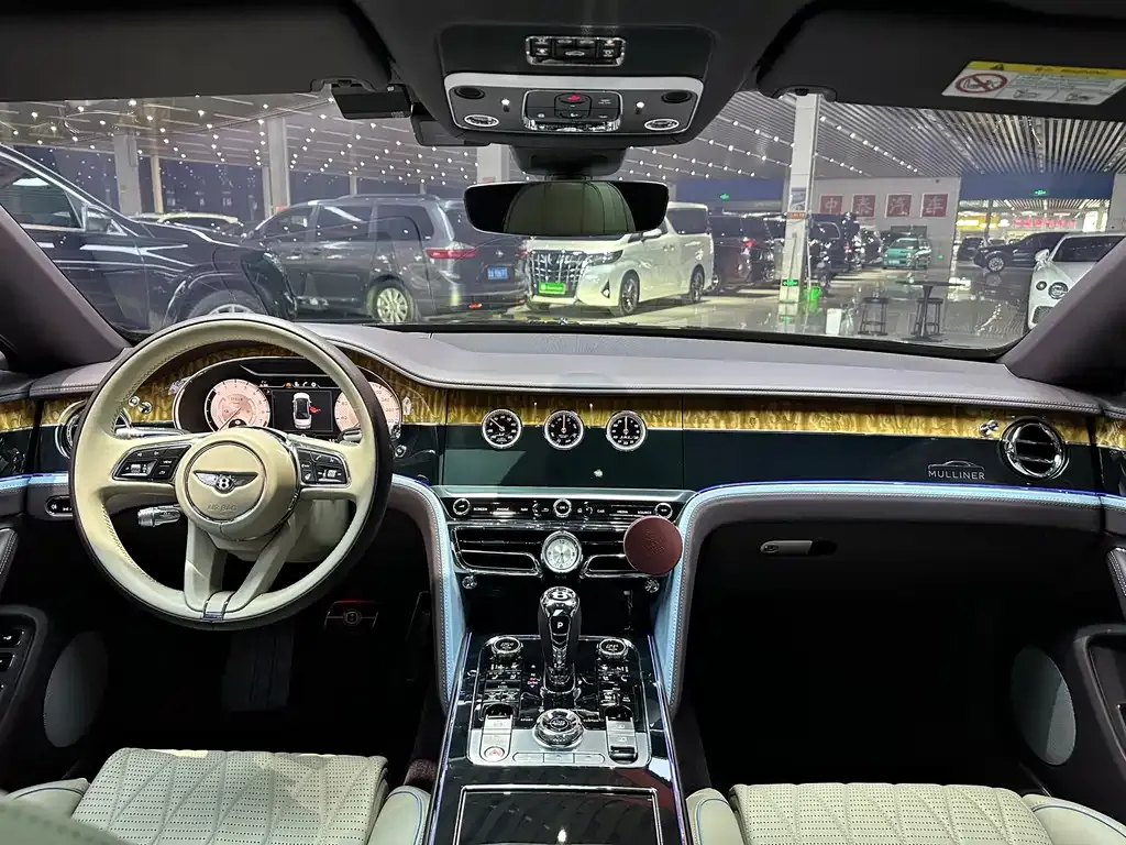 Bentley Flying Spur PHEV 2022 из CN, фото 10