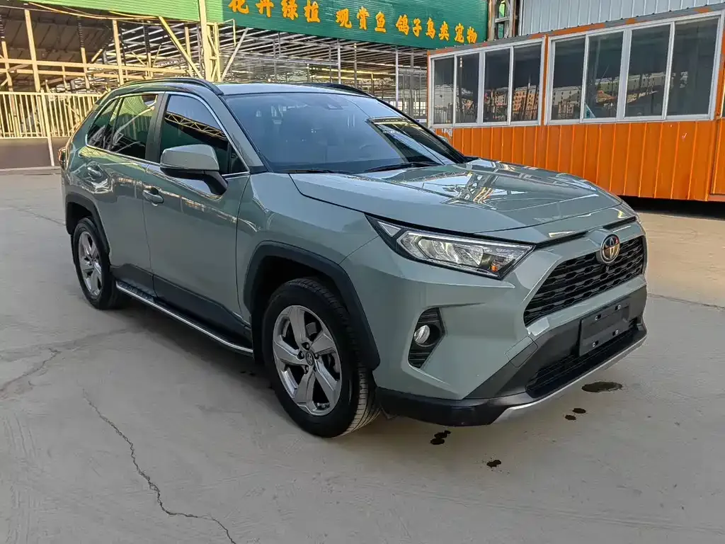 Toyota RAV4 2021 из CN, фото 8