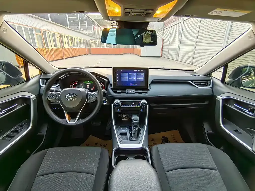 Toyota RAV4 2021 из CN, фото 7