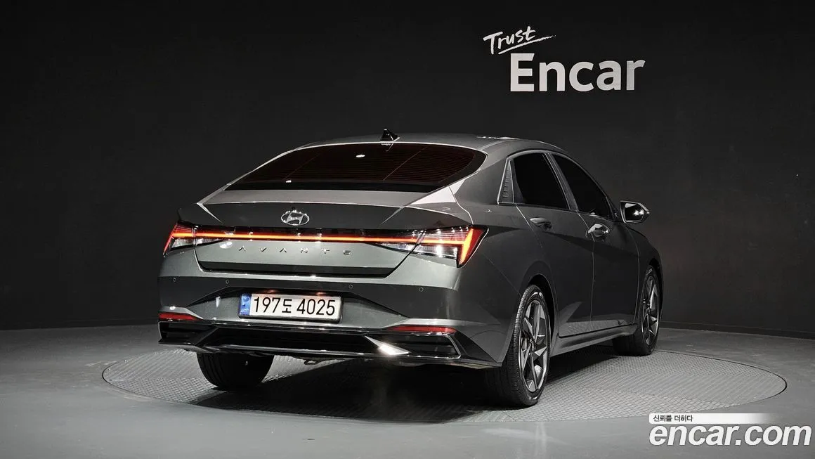 Hyundai AVANTE — фото 2