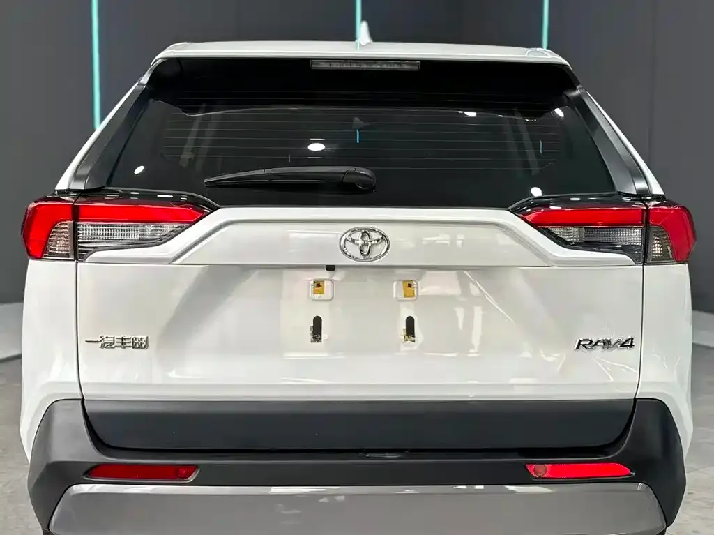 Toyota RAV4 2022 из CN, фото 7