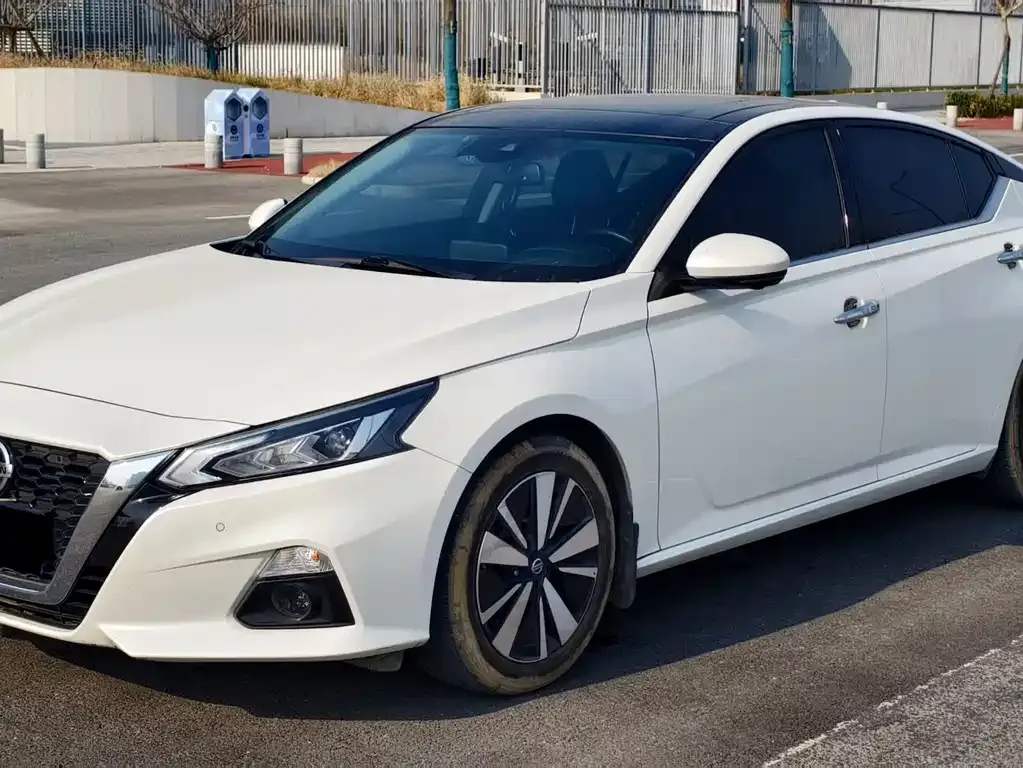 Nissan Teana 2022 из CN, фото 1