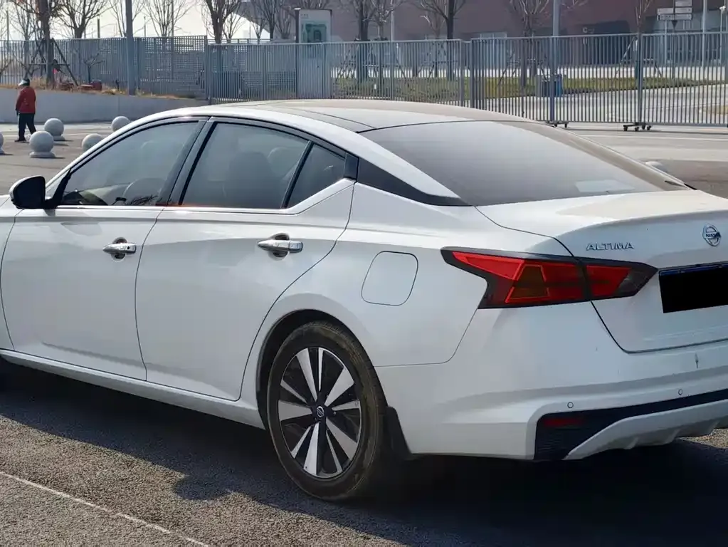 Nissan Teana 2022 из CN, фото 7