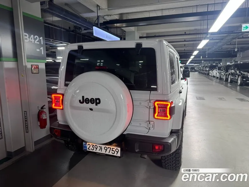 Jeep Wrangler 2021 из KR, фото 3
