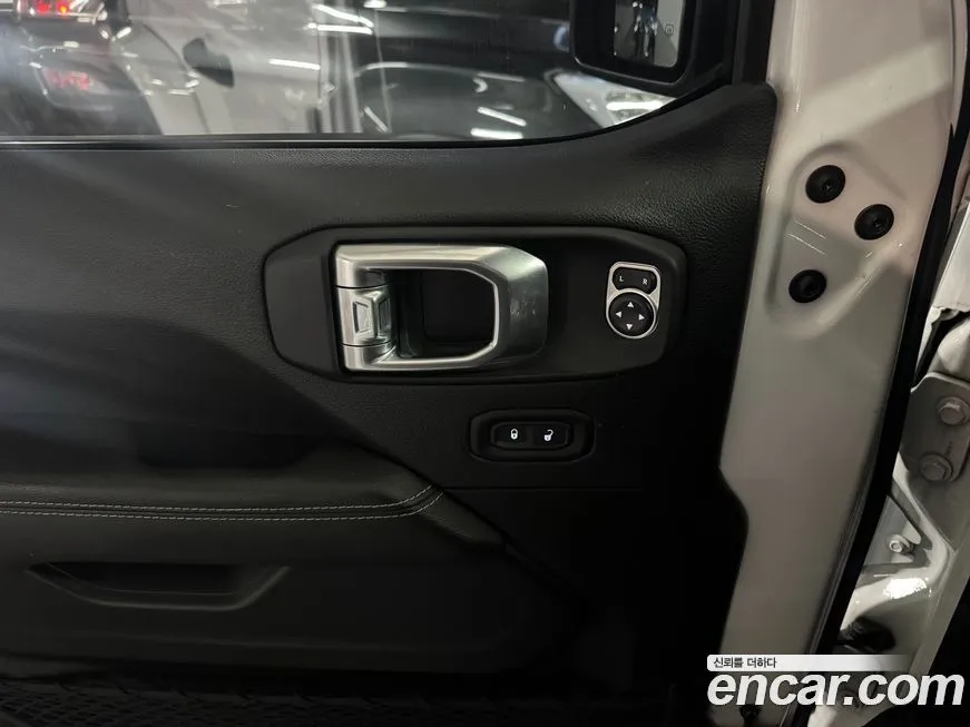 Jeep Wrangler 2021 из KR, фото 9