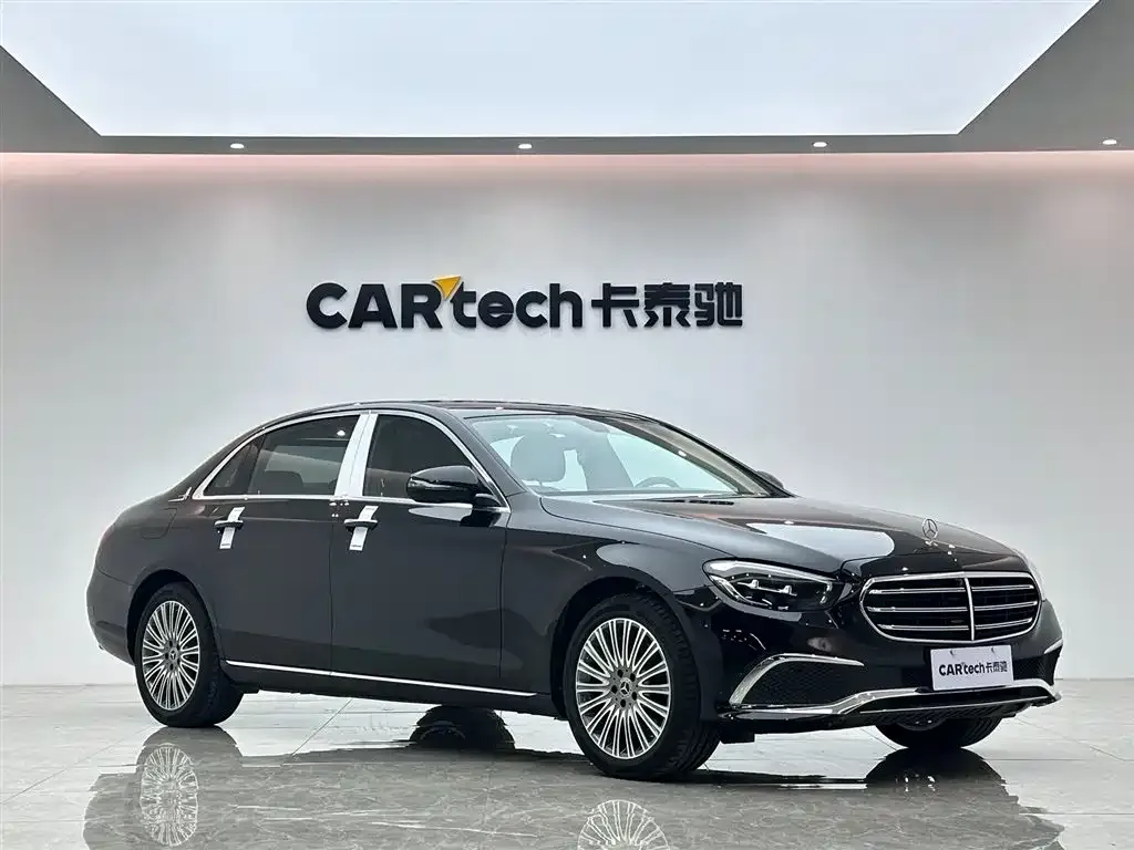 Mercedes-Benz E-Class — фото 6