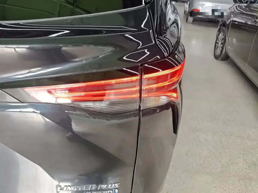 Toyota Sienna 2022 из CN, фото 7