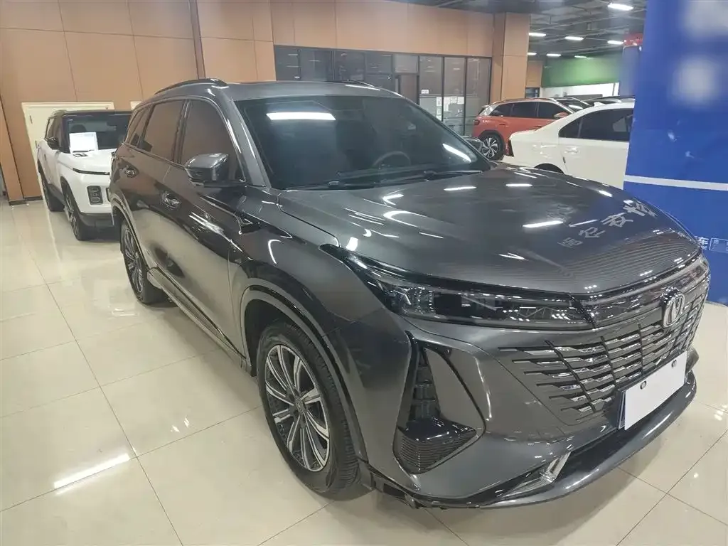 Changan CS75PLUS — фото 10