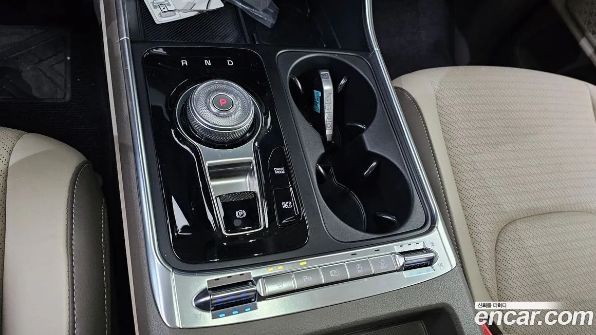 Kia Carnival — фото 10