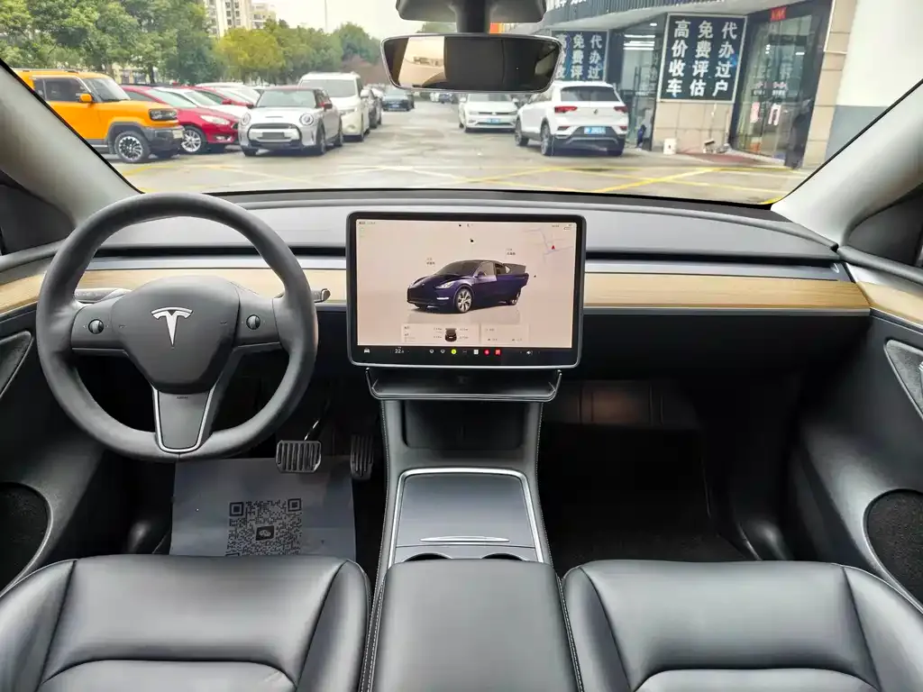 Tesla Model Y 2023 из CN, фото 2
