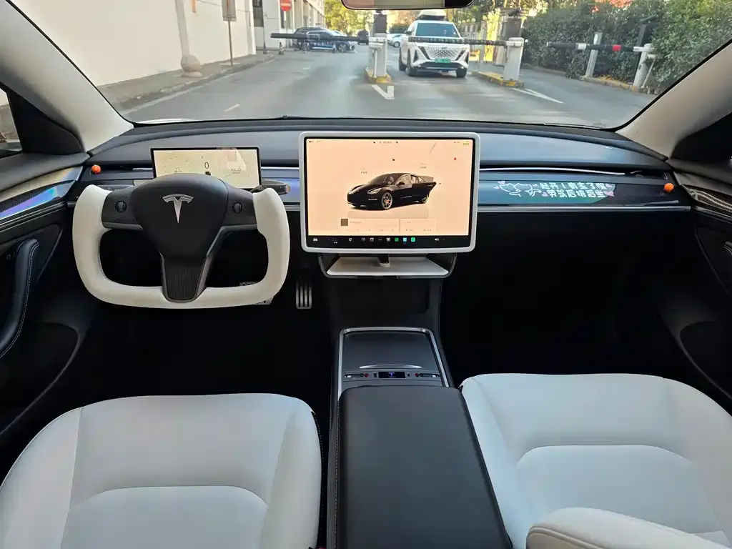 Tesla Model 3 2024 из CN, фото 2