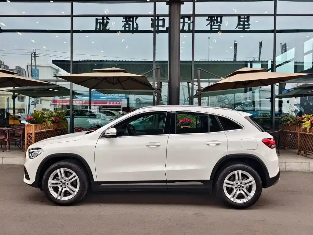 Mercedes-Benz GLA 2024 из CN, фото 4