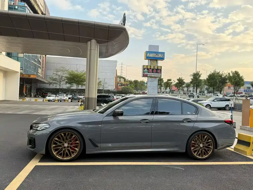 BMW 5 Series (Import) 2023 из CN, фото 4