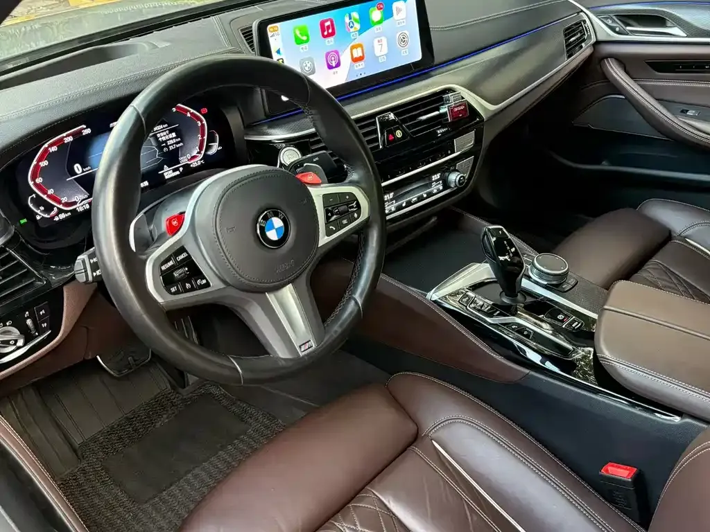 BMW 5 Series (Import) 2023 из CN, фото 2