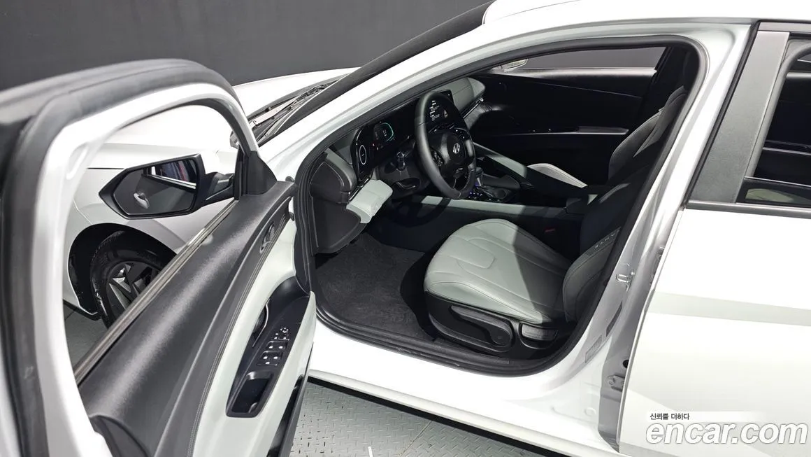 Hyundai AVANTE — фото 9