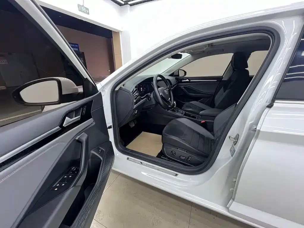 Volkswagen Sagitar 2021 из CN, фото 8
