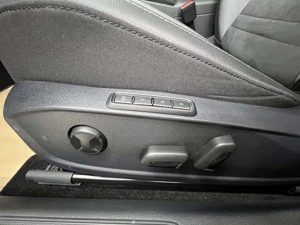 Volkswagen Sagitar 2021 из CN, фото 9