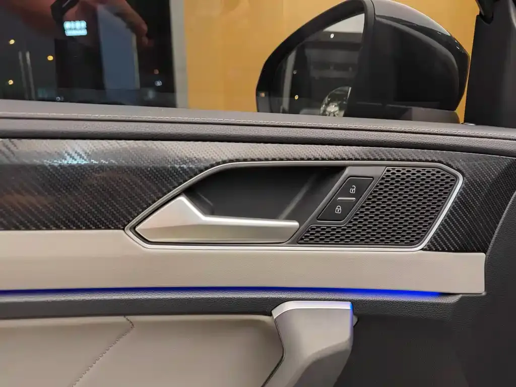 Volkswagen GTE PHEV 2023 из CN, фото 5