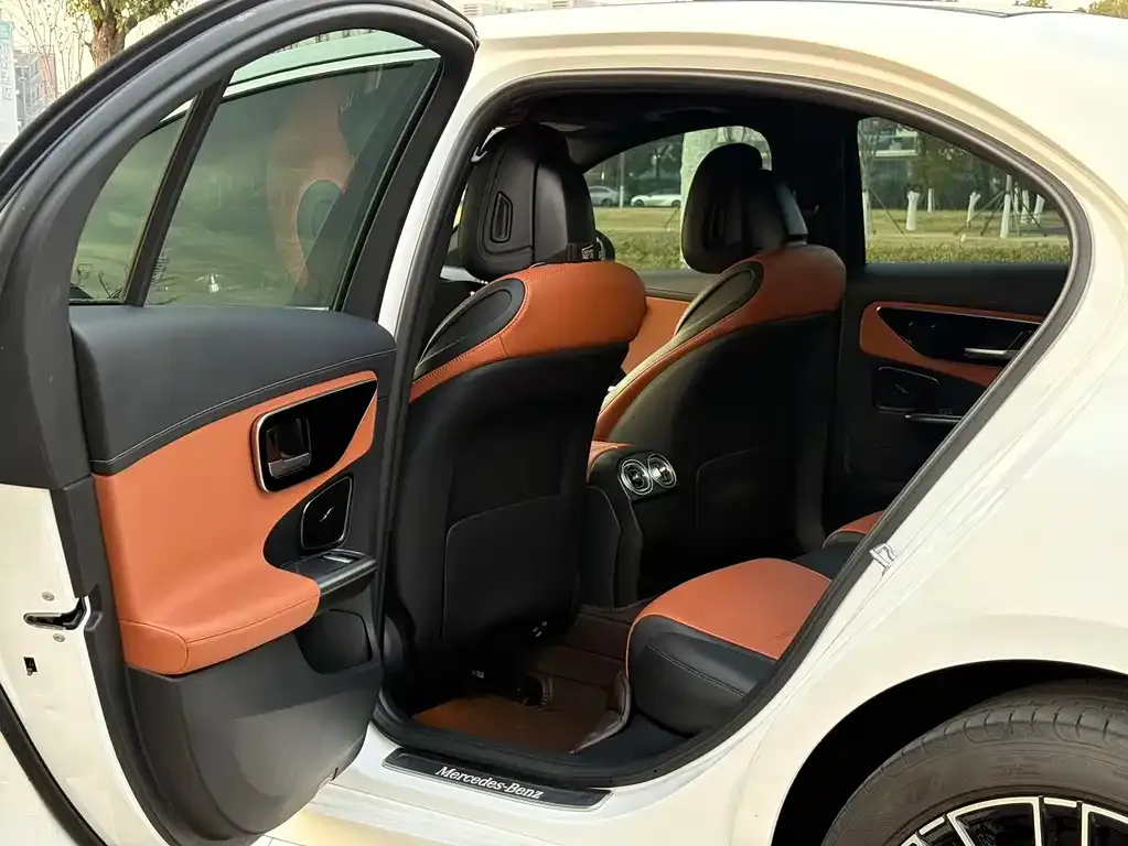 Mercedes-Benz C-Class 2023 из CN, фото 2