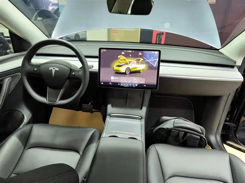 Tesla Model Y — фото 6
