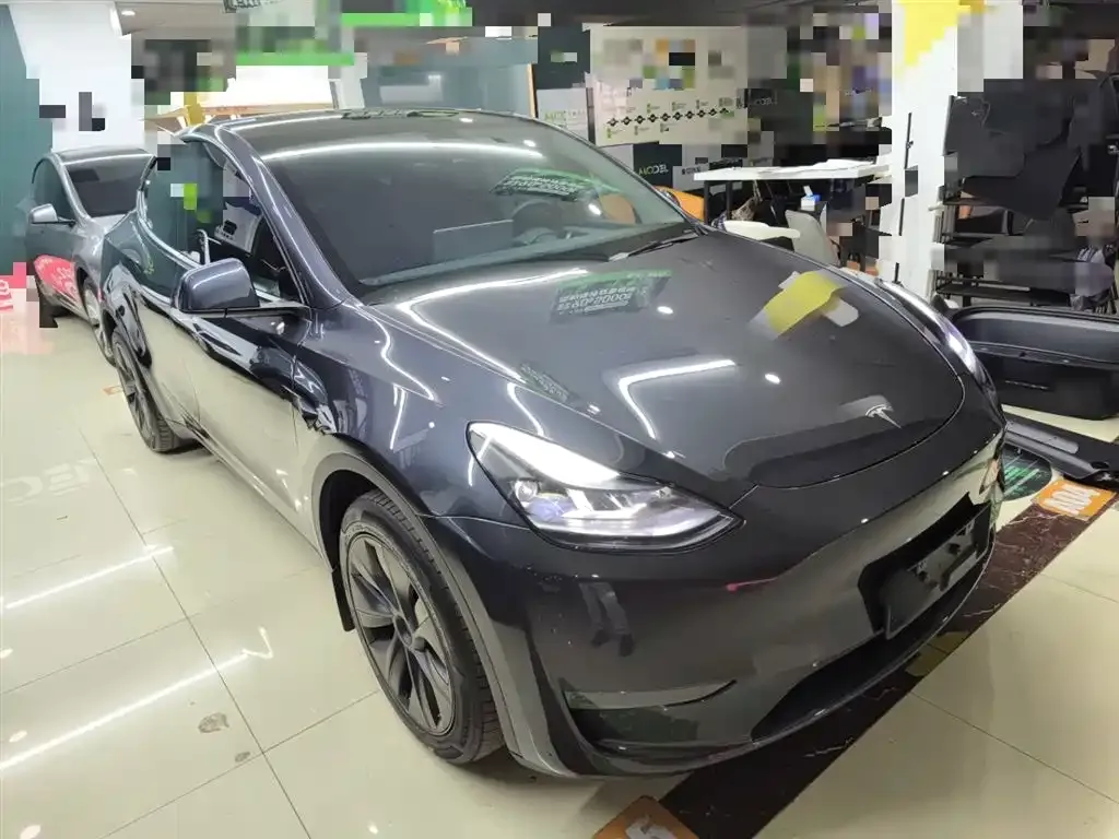 Tesla Model Y — фото 4