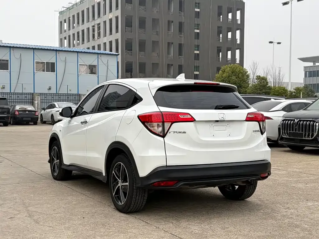 Honda Vezel — фото 4