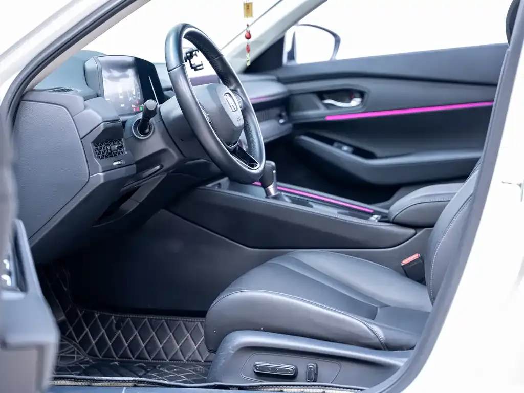 Honda Accord — фото 9