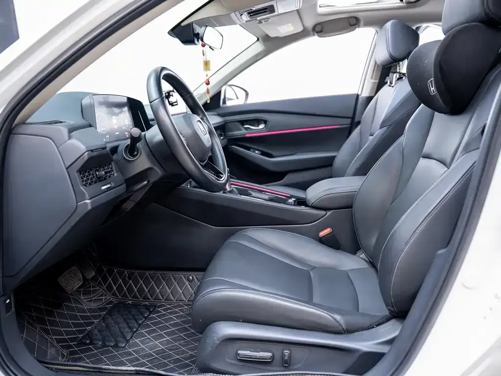 Honda Accord — фото 10