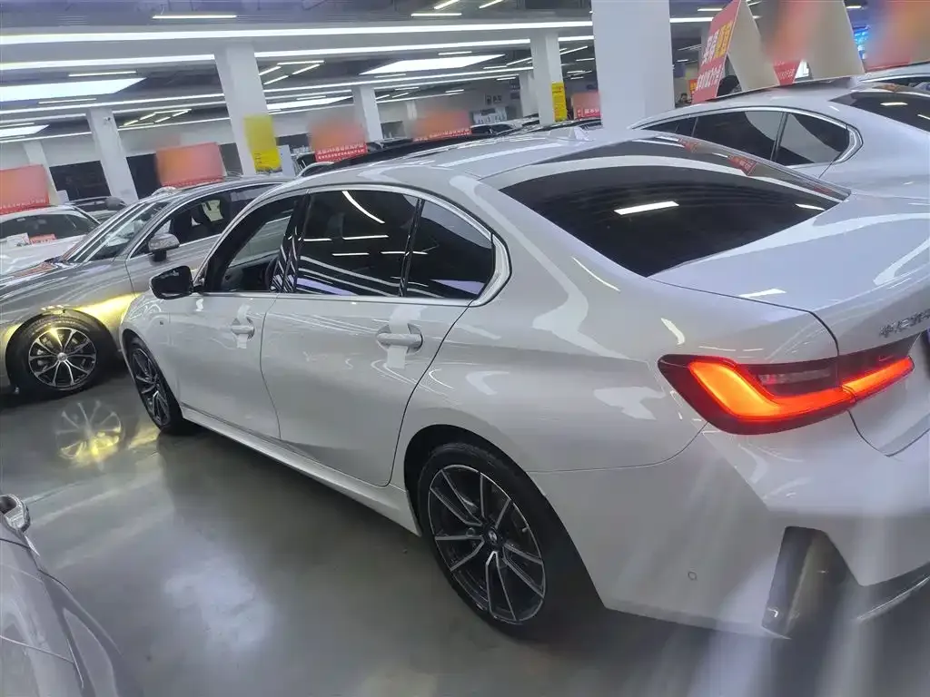 BMW 3 Series 2024 из CN, фото 8