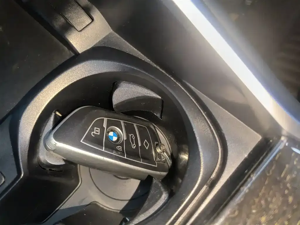 BMW 3 Series 2024 из CN, фото 6