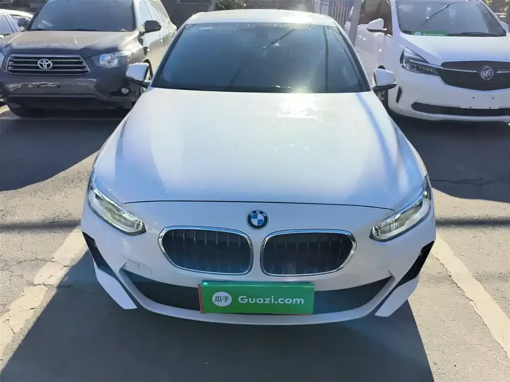 BMW 1 Series 2023 из CN, фото 2