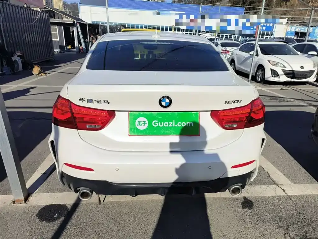 BMW 1 Series 2023 из CN, фото 3