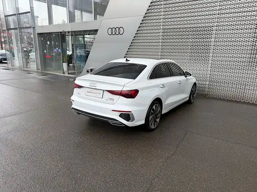 Audi A3 2023 из CN, фото 9