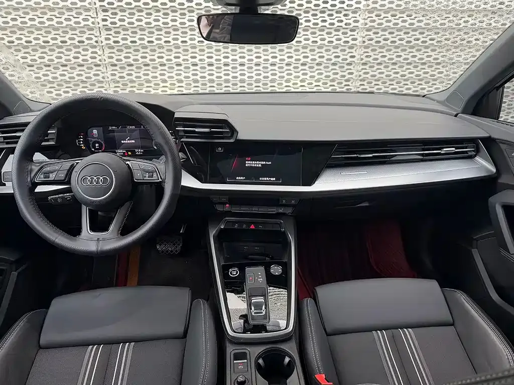 Audi A3 2023 из CN, фото 6