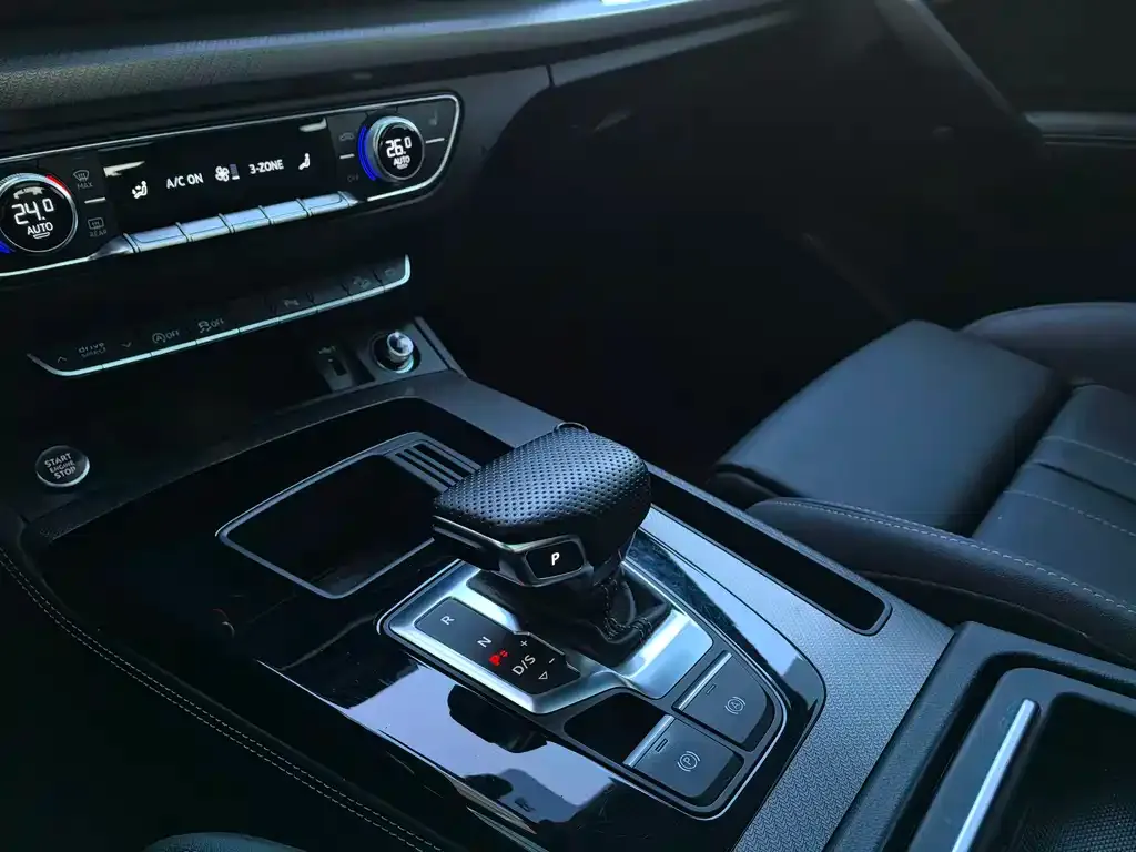 Audi Q5L 2024 из CN, фото 10