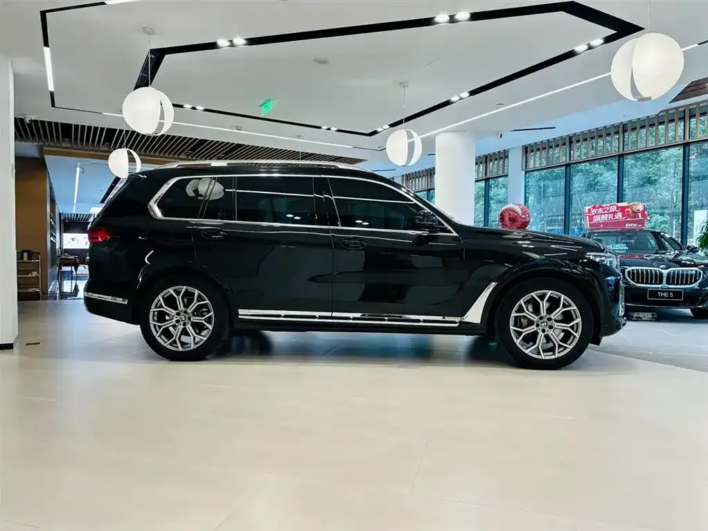 BMW X7 — фото 6