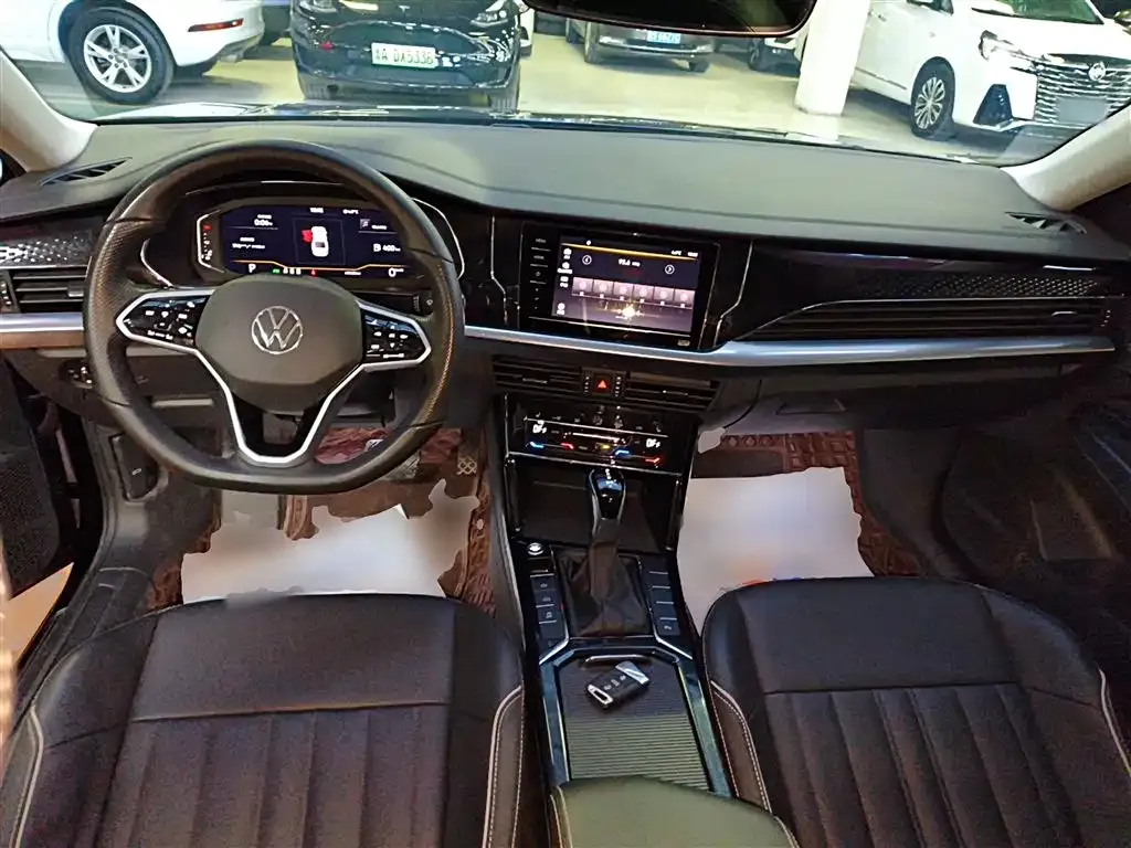 Volkswagen Passat 2023 из CN, фото 2
