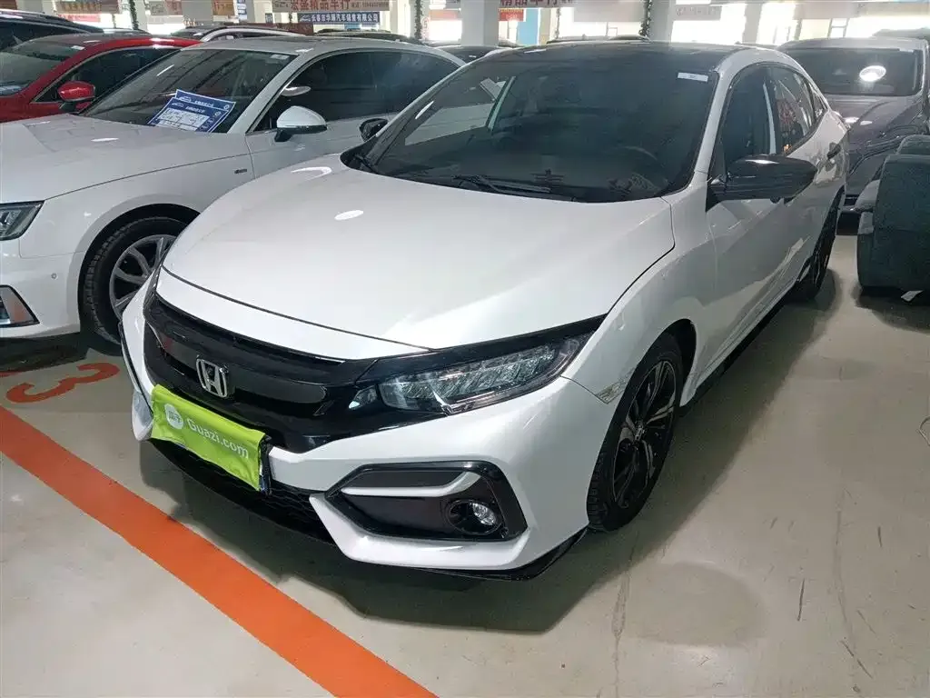 Honda Civic — фото 1