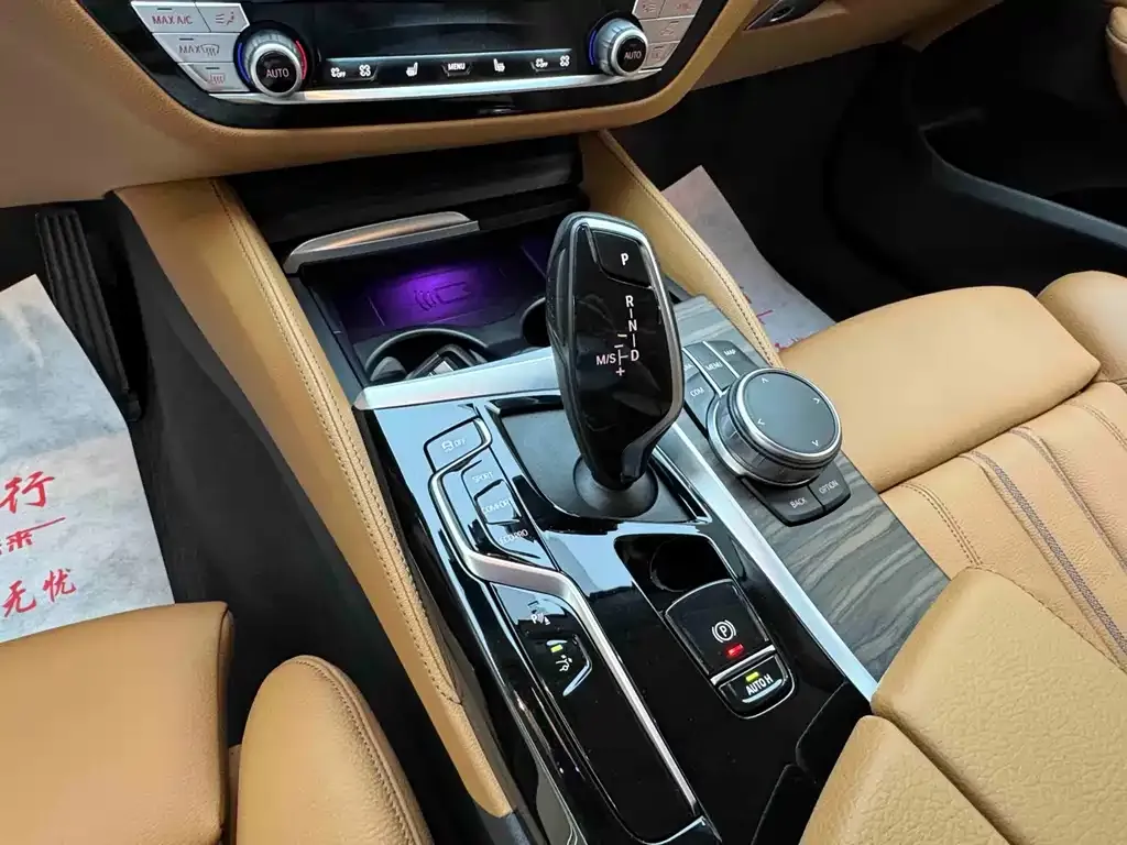 BMW 6 Series GT — фото 10