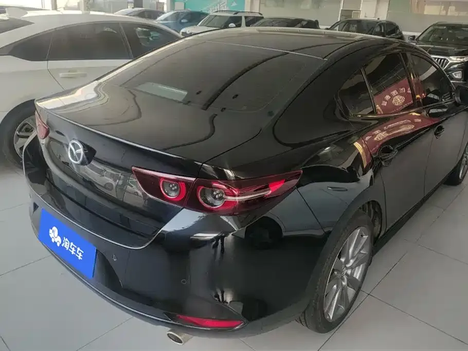 Mazda 3 Axela 2022 из CN, фото 2