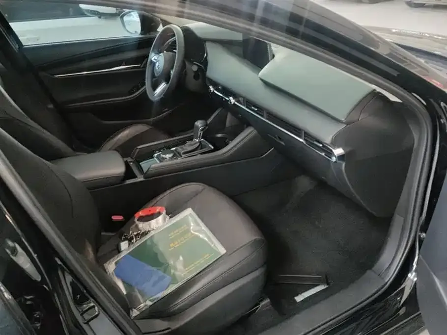 Mazda 3 Axela 2022 из CN, фото 5