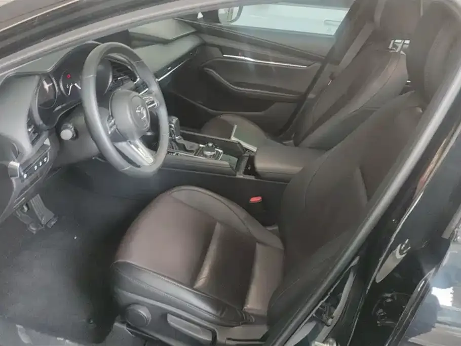 Mazda 3 Axela 2022 из CN, фото 3