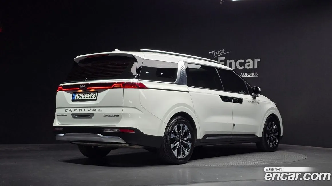 Kia Carnival — фото 2