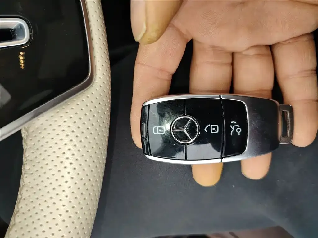 Mercedes-Benz E-Class 2022 из CN, фото 3