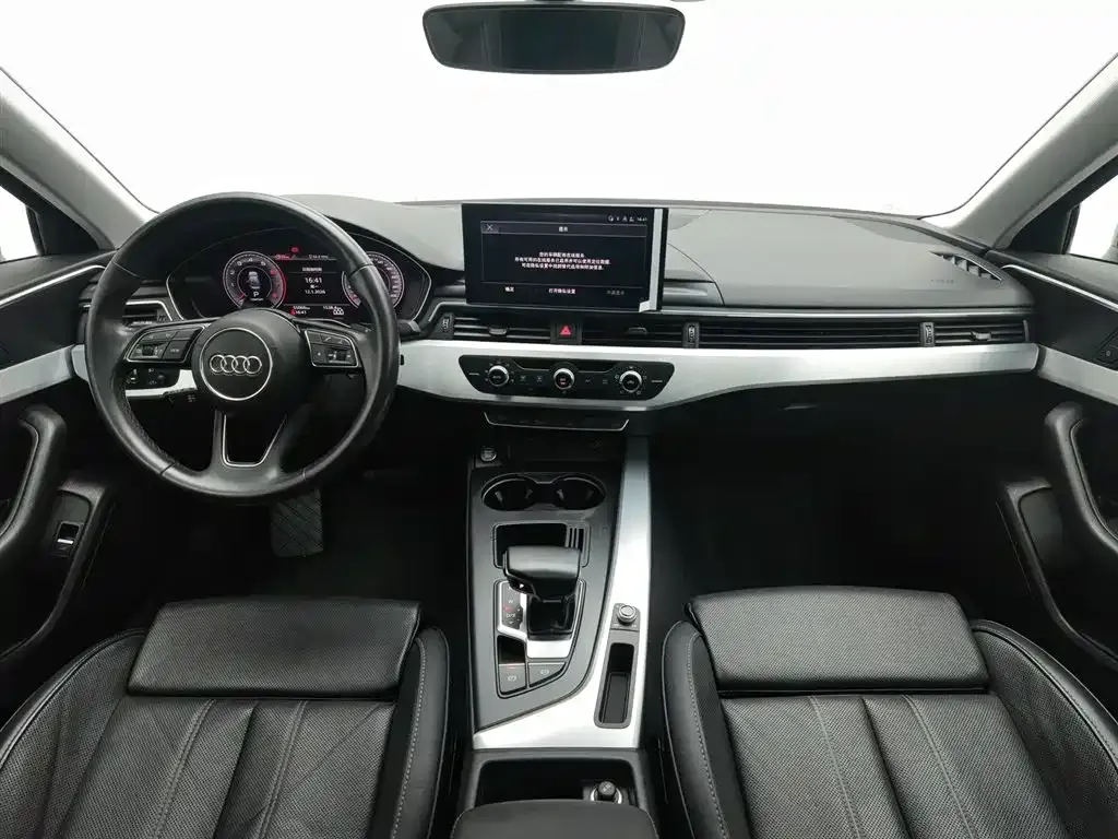 Audi A4L 2022 из CN, фото 9
