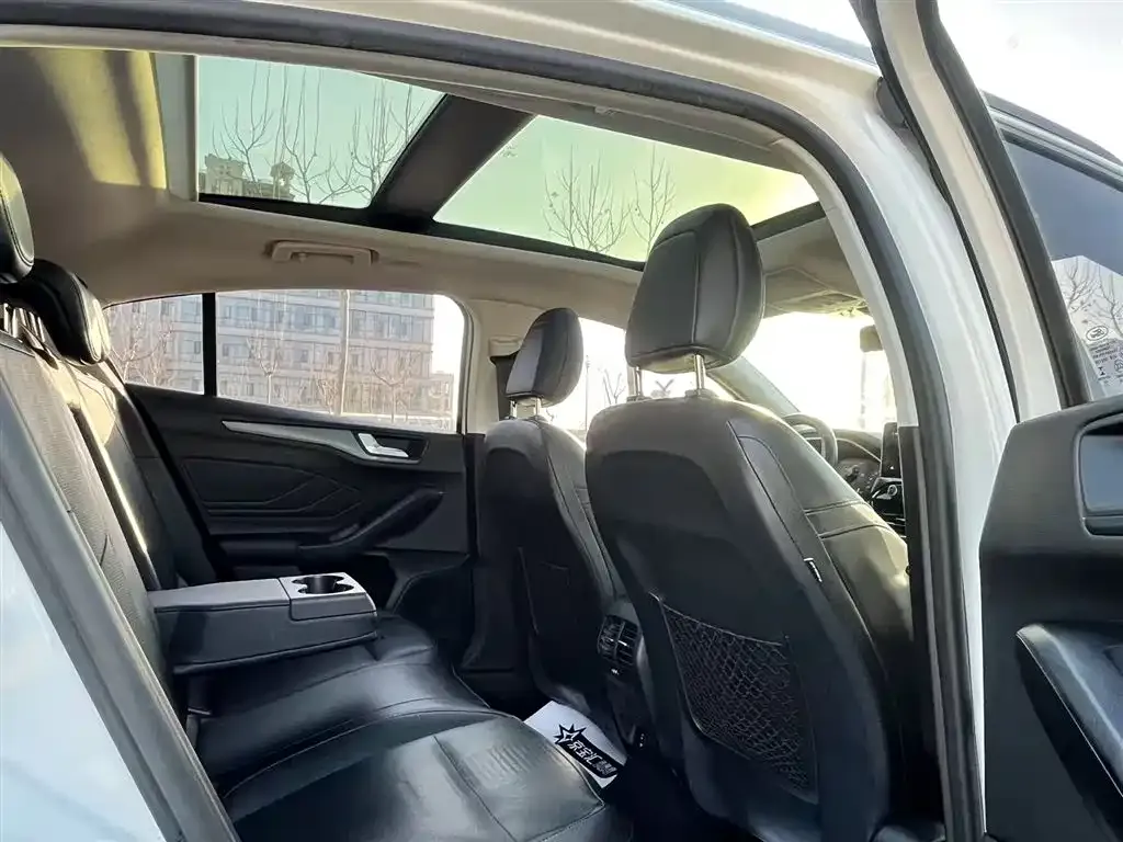 Ford Focus Active 2021 из CN, фото 6