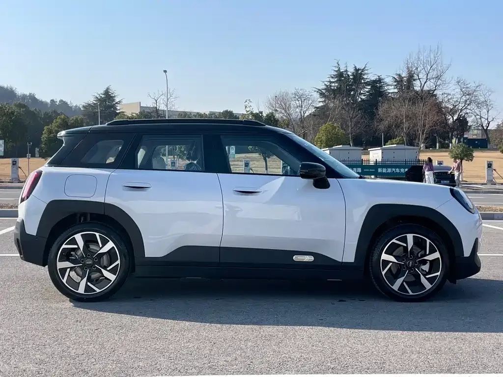 MINI Aceman EV 2025 из CN, фото 9