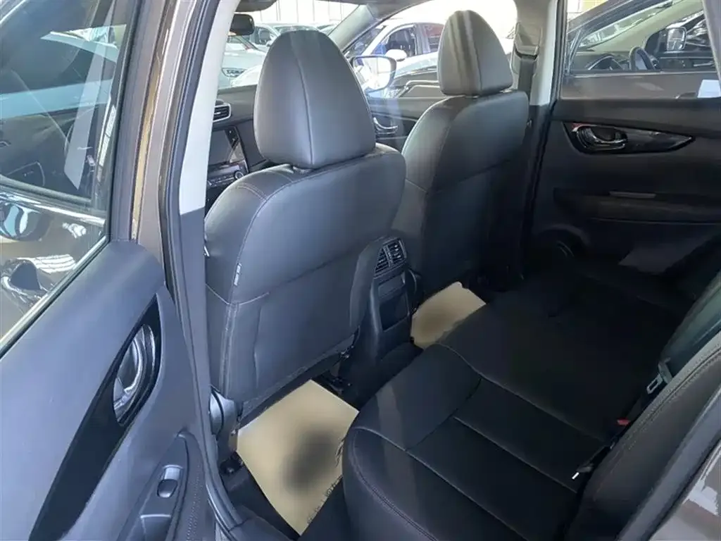 Nissan Qashqai 2023 из CN, фото 5