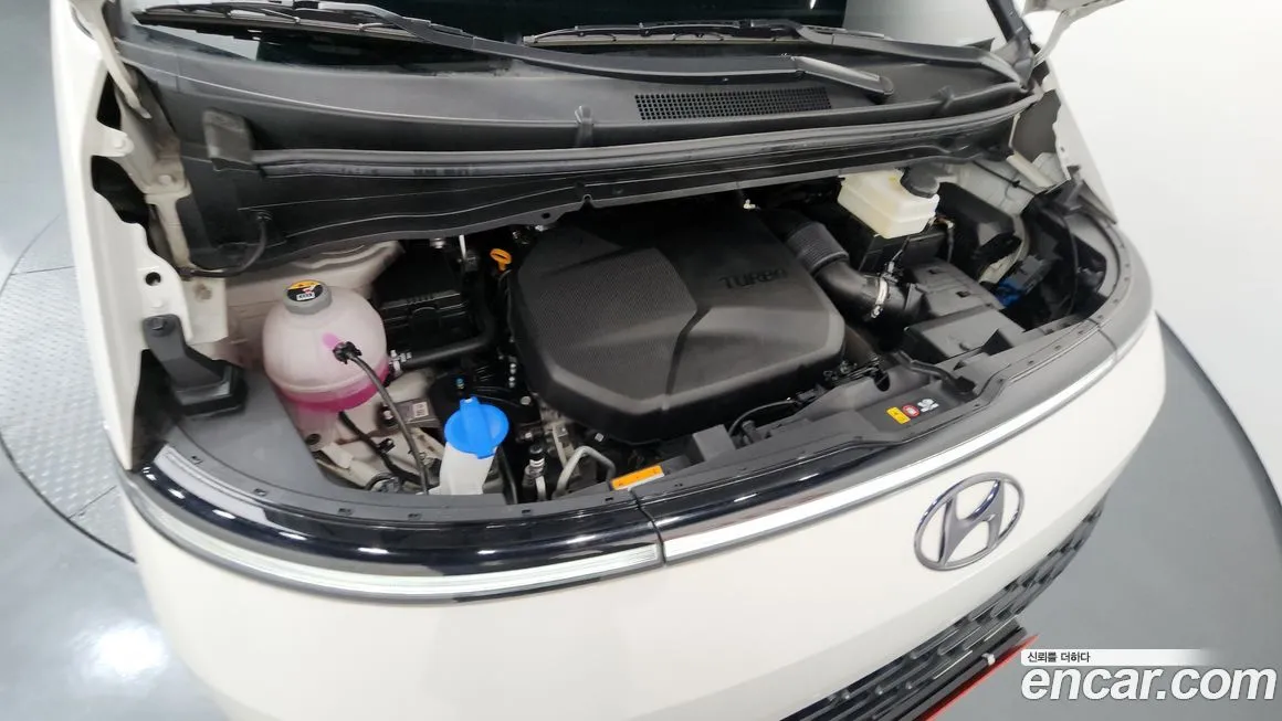 Hyundai Staria — фото 4
